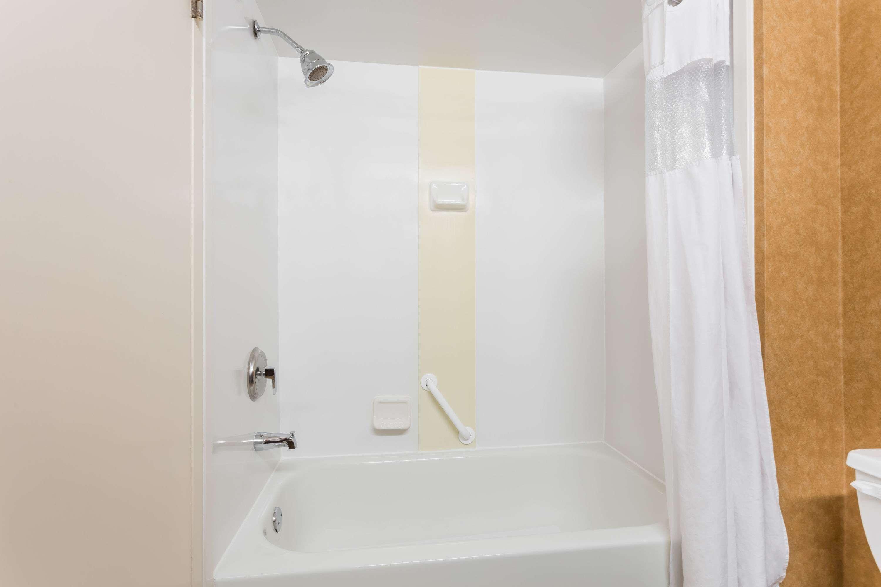 Wingate By Wyndham Greenville Airport Extérieur photo